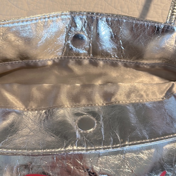 NWT Ed Hardy True Love Silver tote bag - Picture 5 of 13